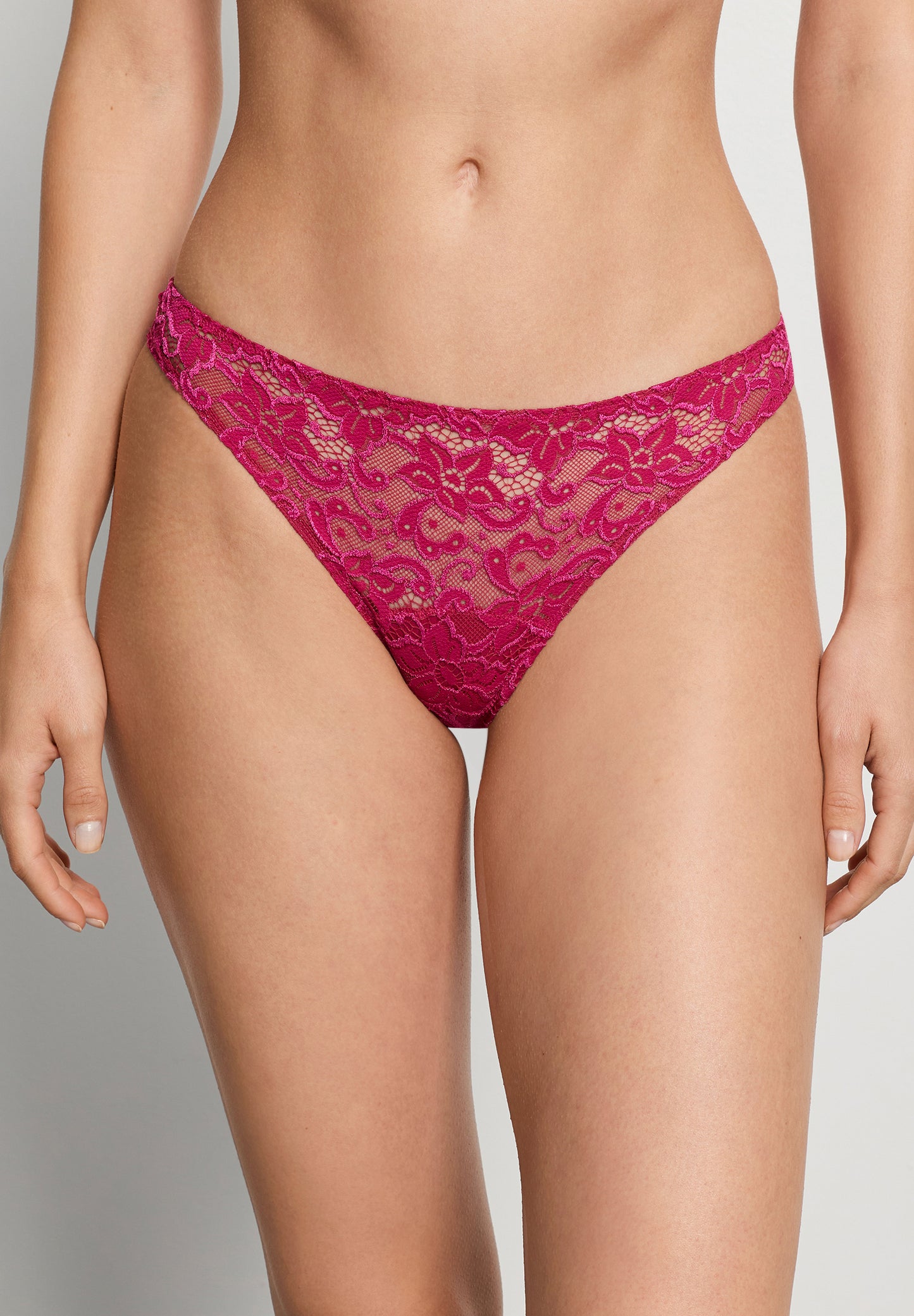 Moments-Thong