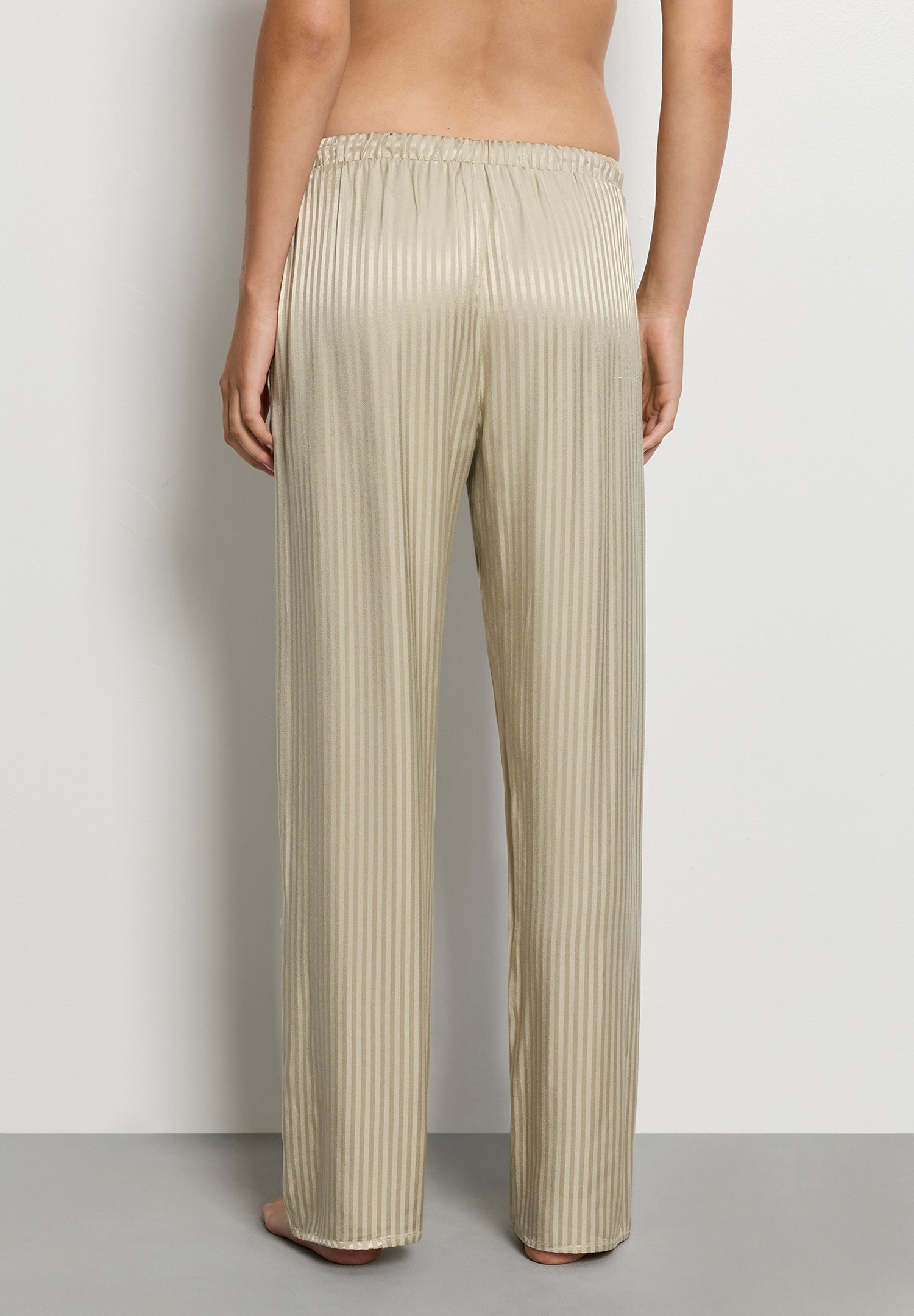 The Sleep & Lounge-Long Pants by HANRO in Olive Stem