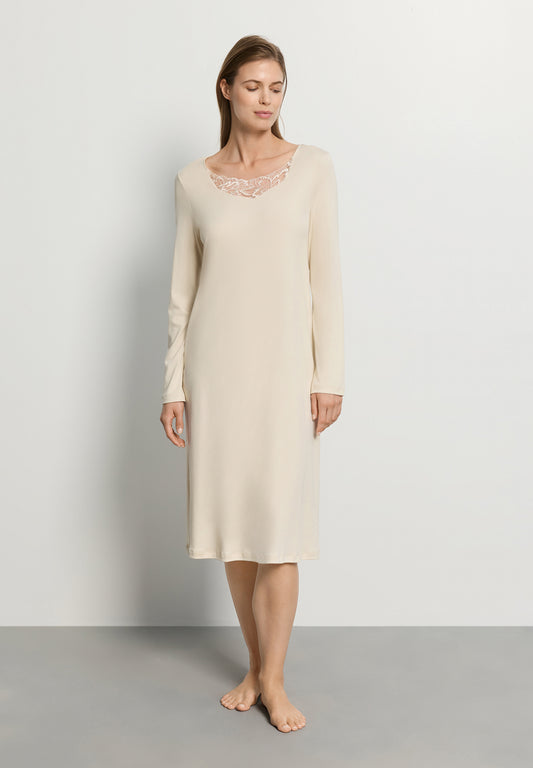 The Belen Nw-L/Slv Nightdress 110Cm by HANRO in Summer Sand