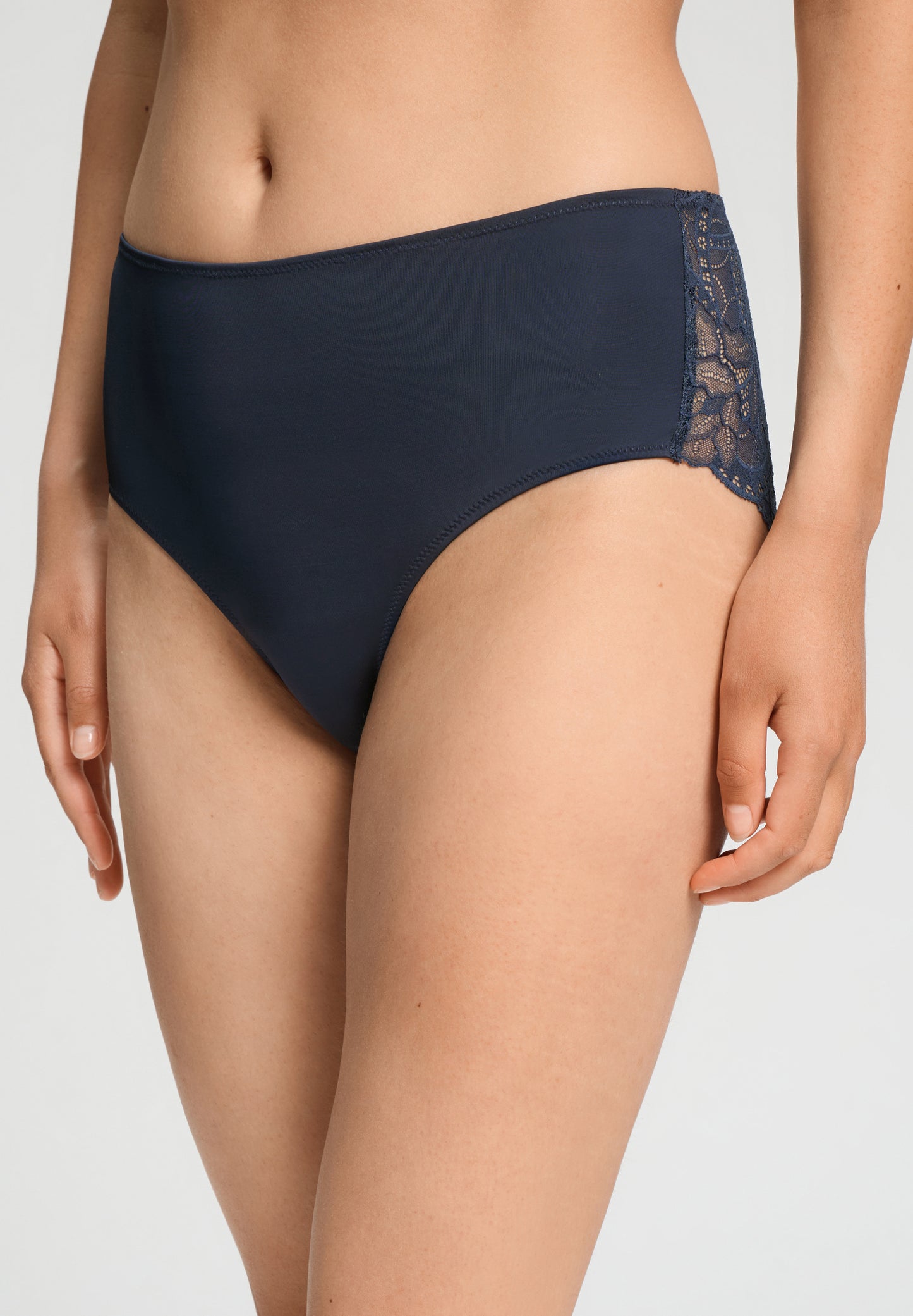 Azelia-Maxi Briefs