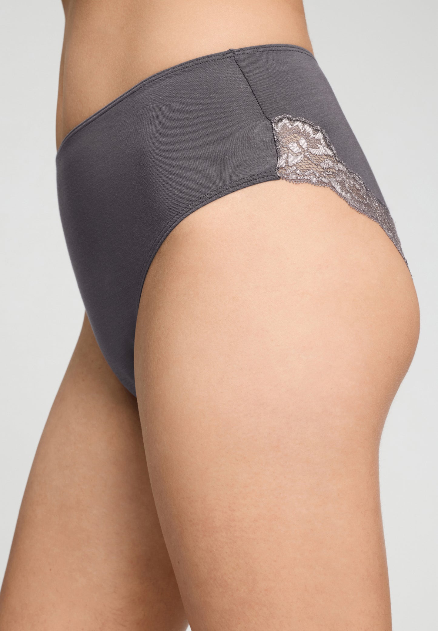 Dana-Midi Briefs