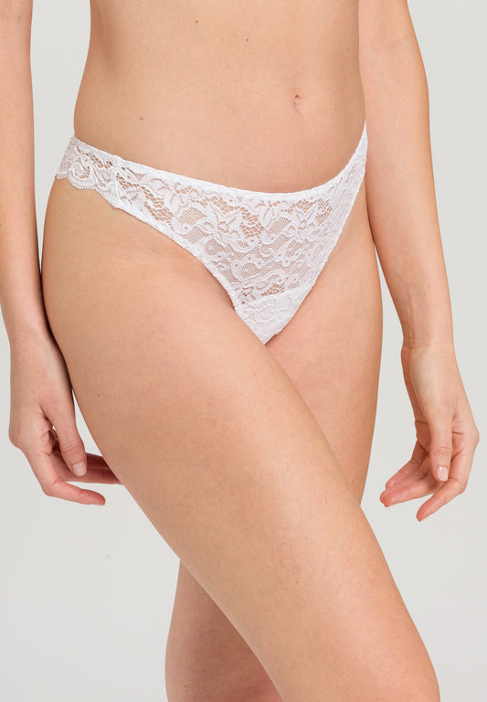 Moments-Thong