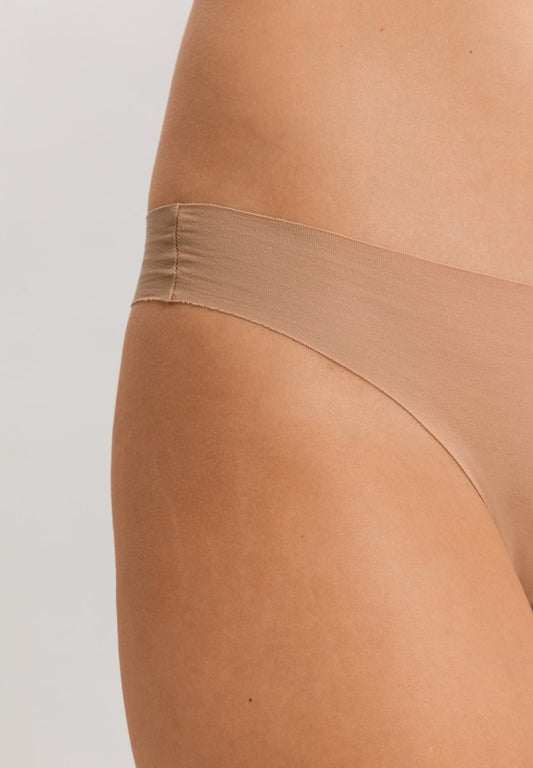 The Invisible Cotton-Thong By HANRO In Beige